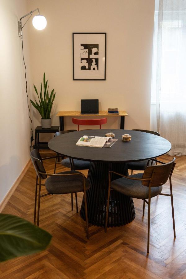 זאגרב Design 1Bdr Apartment With Balcony מראה חיצוני תמונה