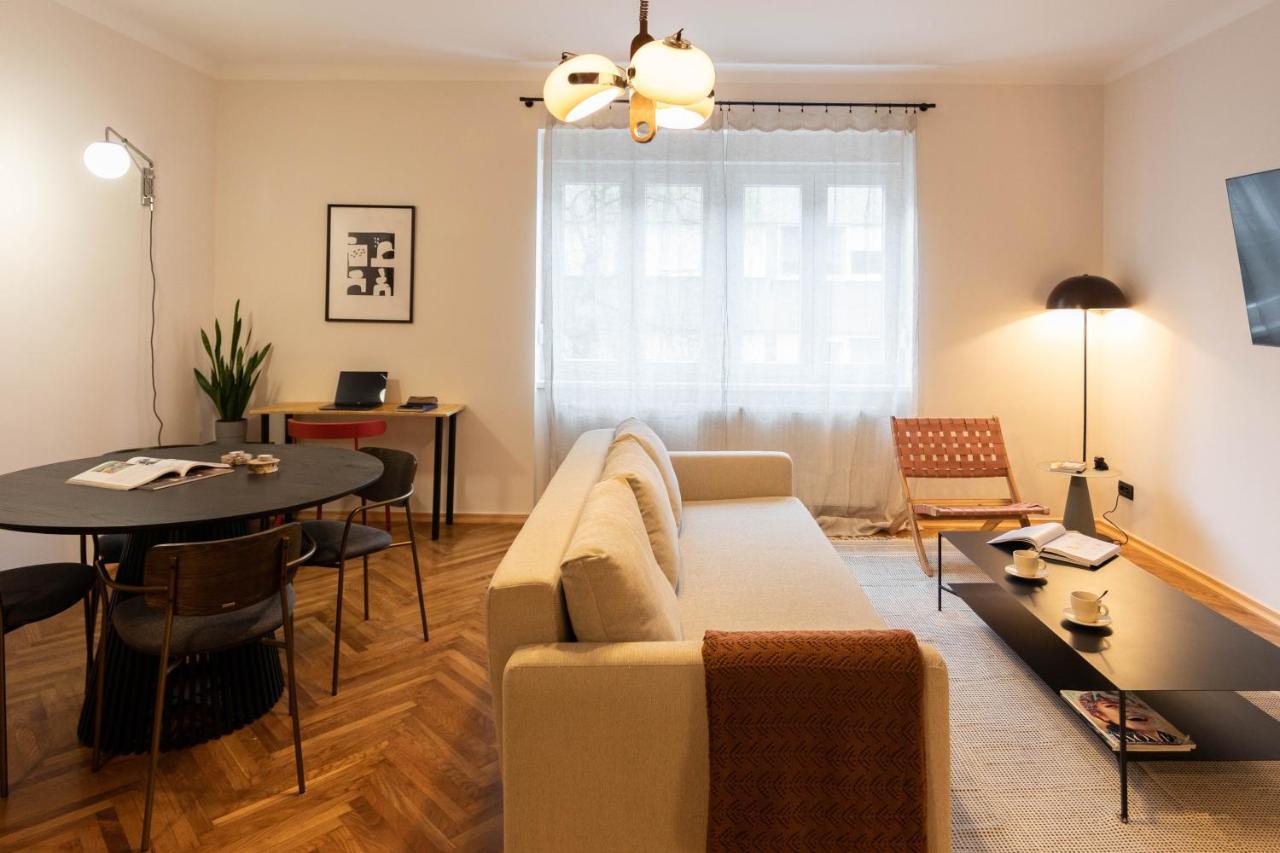 זאגרב Design 1Bdr Apartment With Balcony מראה חיצוני תמונה
